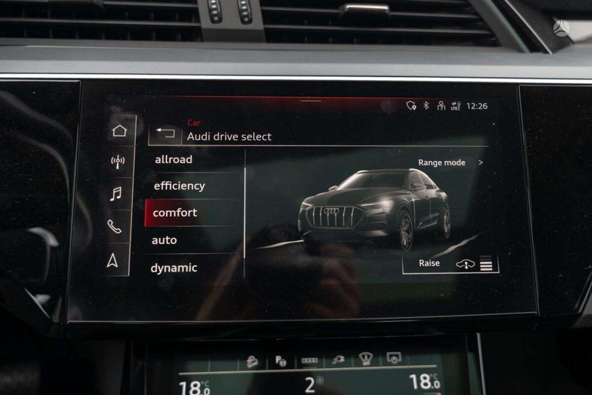 Audi e-tron Sportback, Внедорожник / Кроссовер