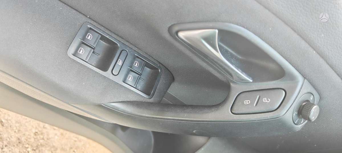 Volkswagen Polo dalimis