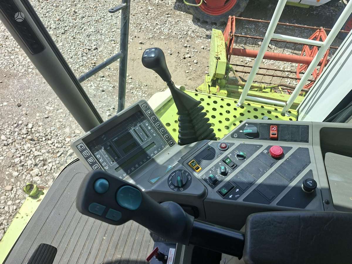 Claas Lexion 410, kombainai