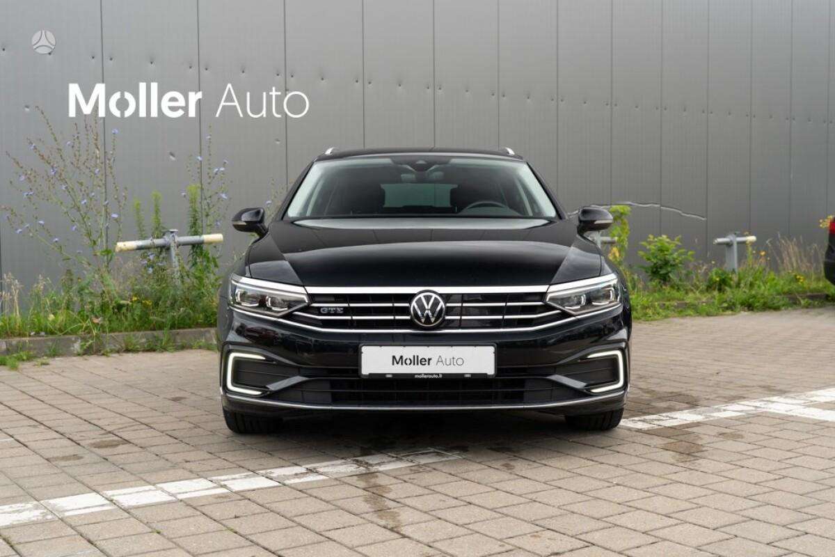 Volkswagen Passat - 2