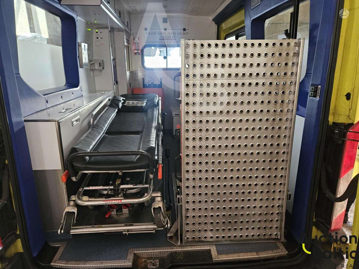 Ford Transit, автомобили скорой помощи