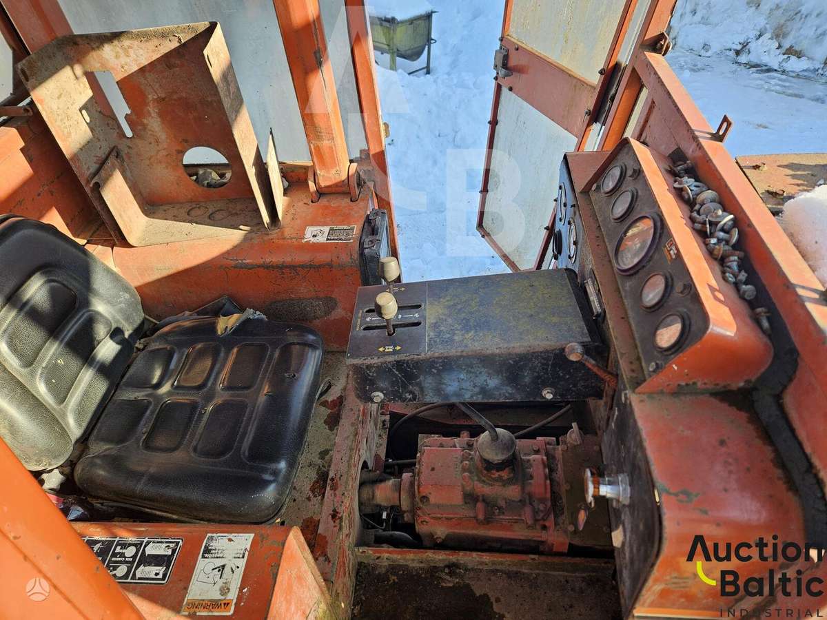 -Kita- Ditch Witch, экскаваторы