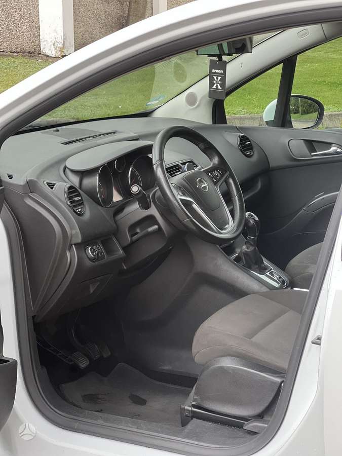 Opel Meriva, 1.4 l., Минивэн
