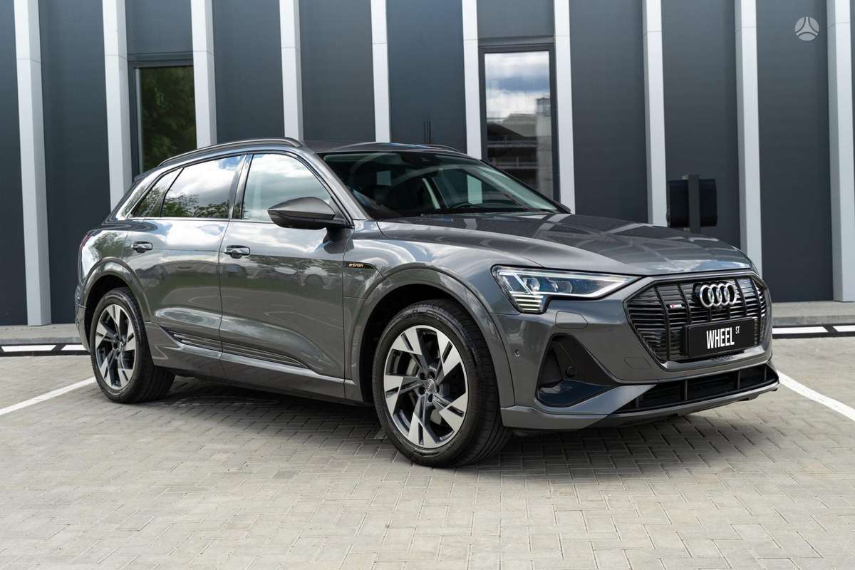Audi e-tron, 95 kWh, off-road / crossover