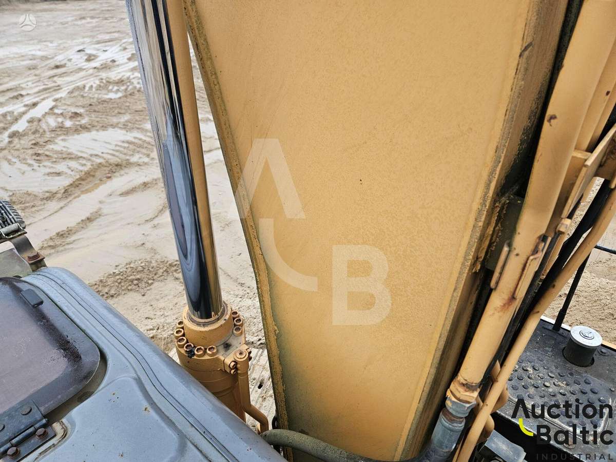 Case CX 210 B, excavator