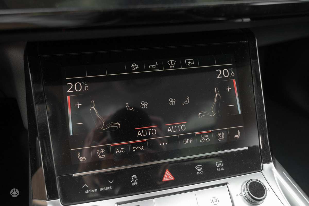 Audi e-tron, 95 kWh, off-road / crossover