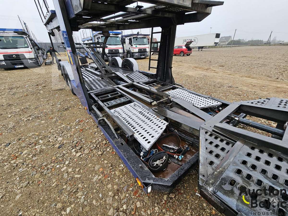 Renault D Wide, auto vedēji