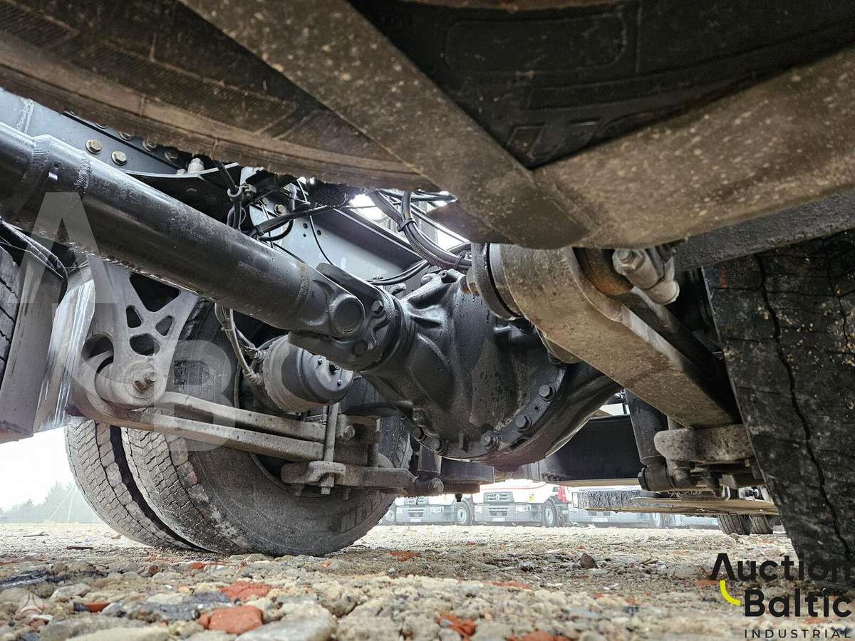 Renault D Wide, auto vedēji