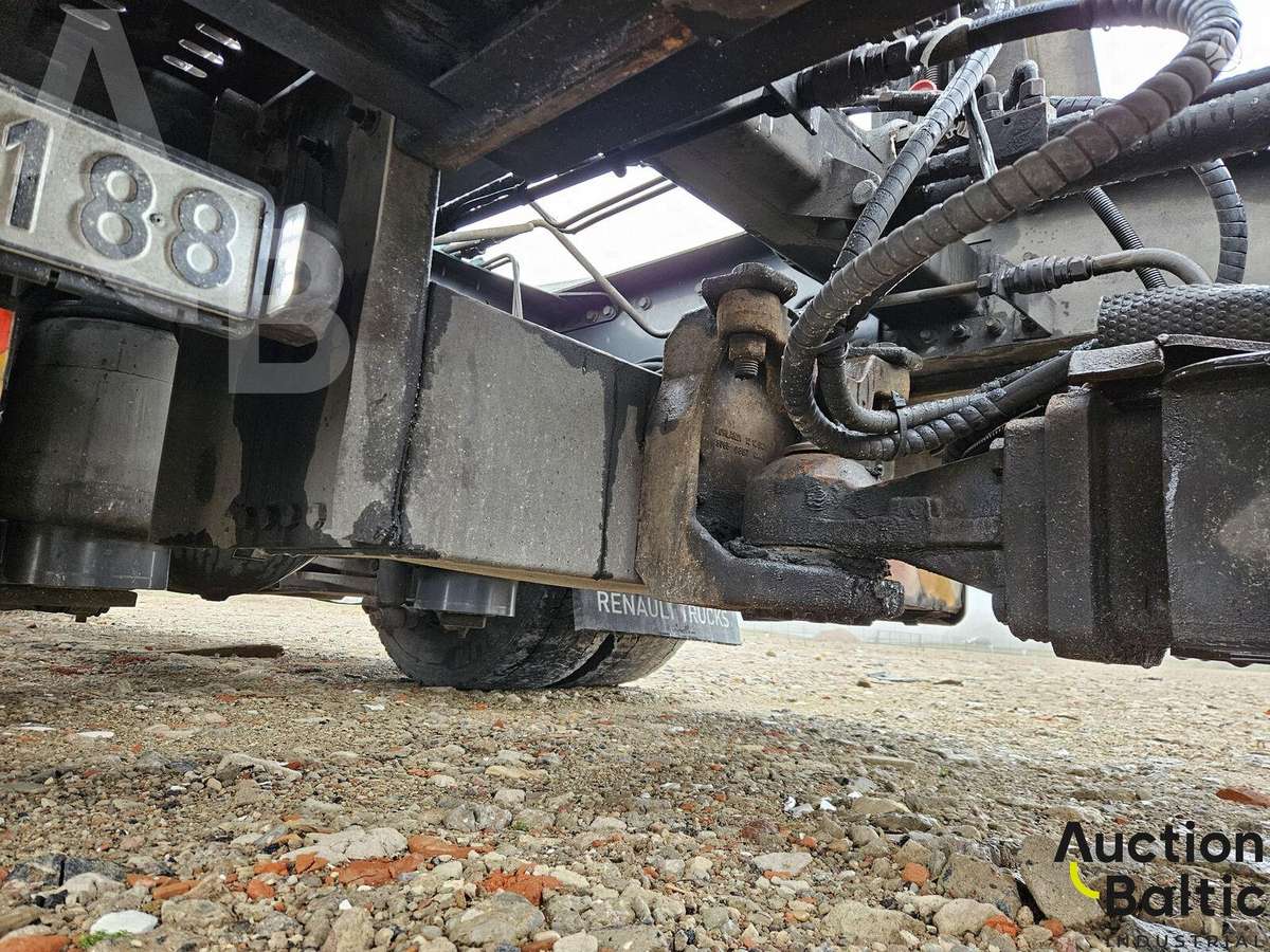 Renault D Wide, auto vedēji