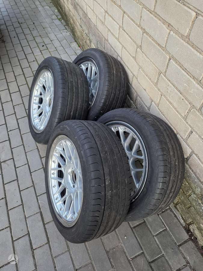 Sava Intensa UHP2, summer 235/45 R17