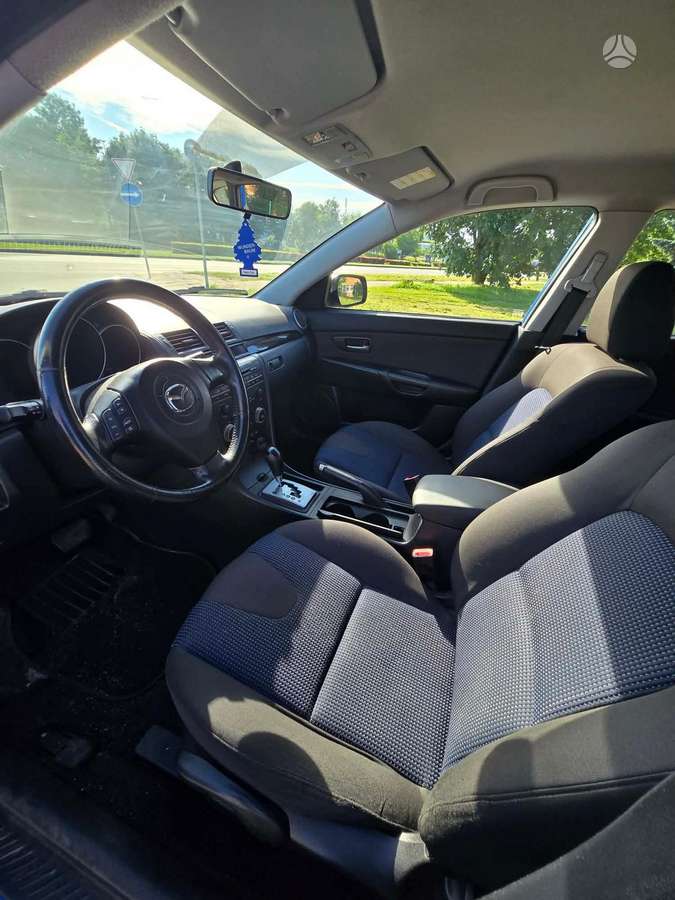Mazda 3, 1.6 l., hatchback