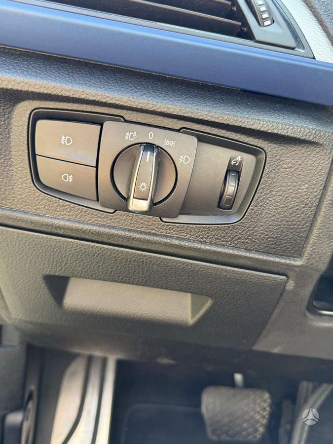 BMW 118, 2.0 l., hatchback