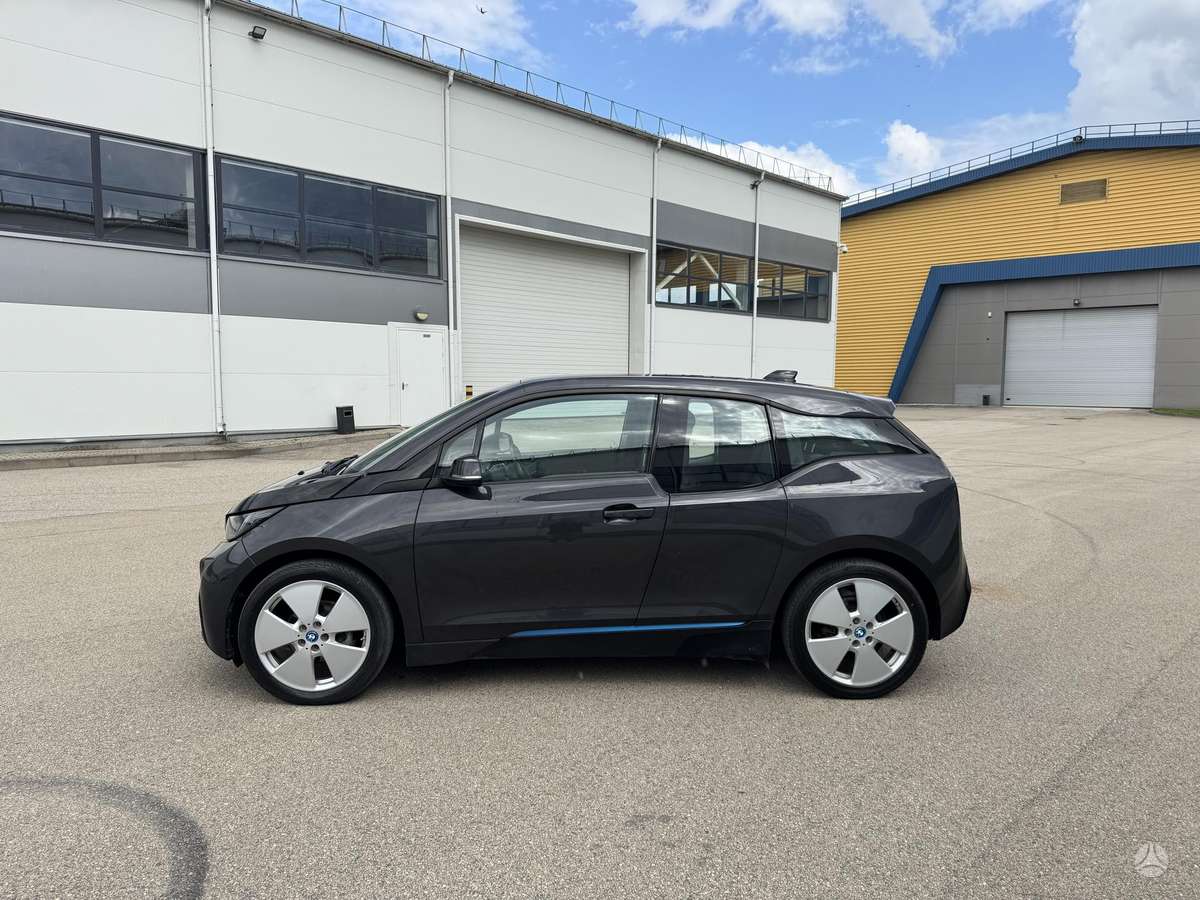 BMW i3, saloon / sedan