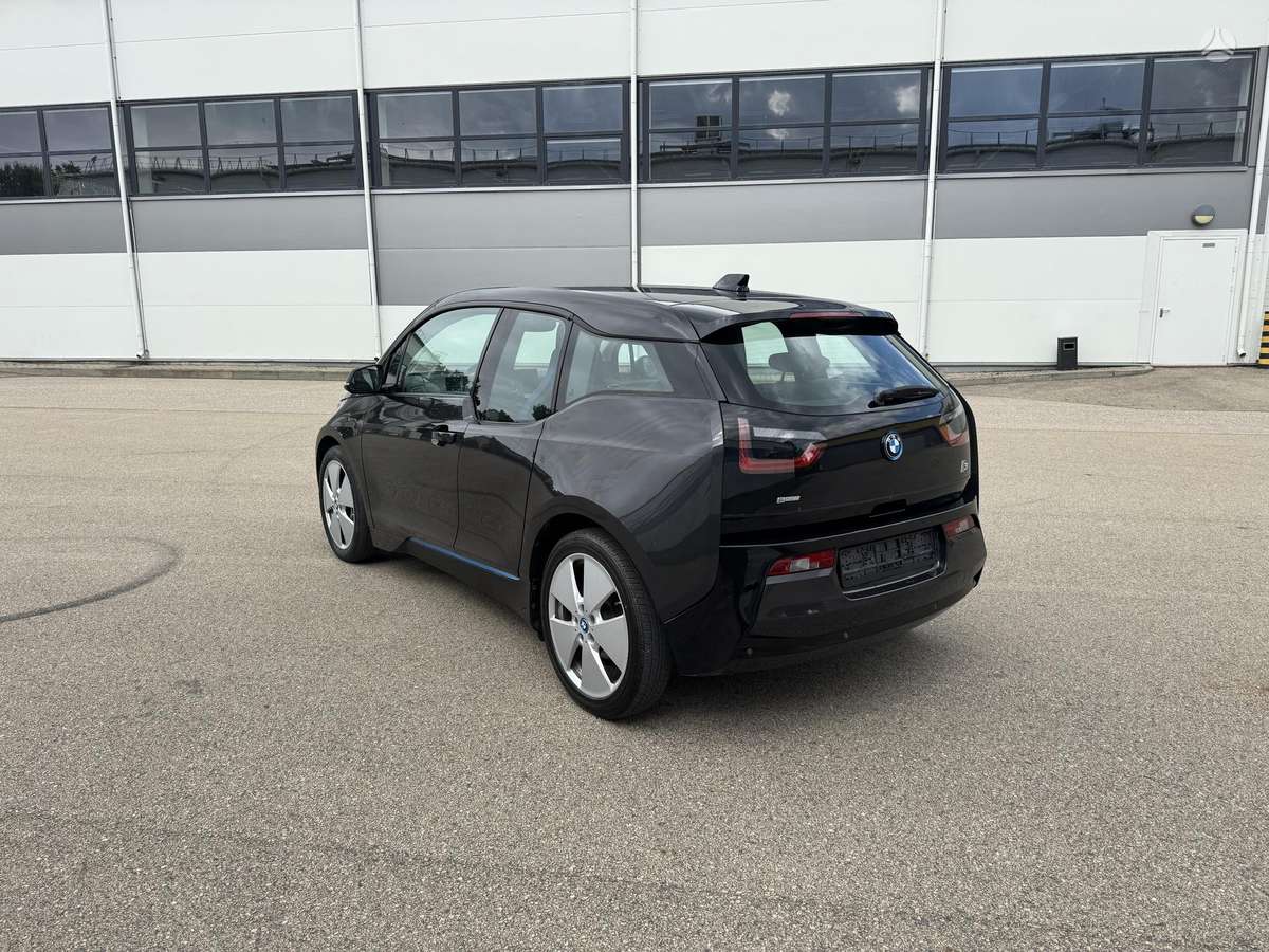 BMW i3, saloon / sedan