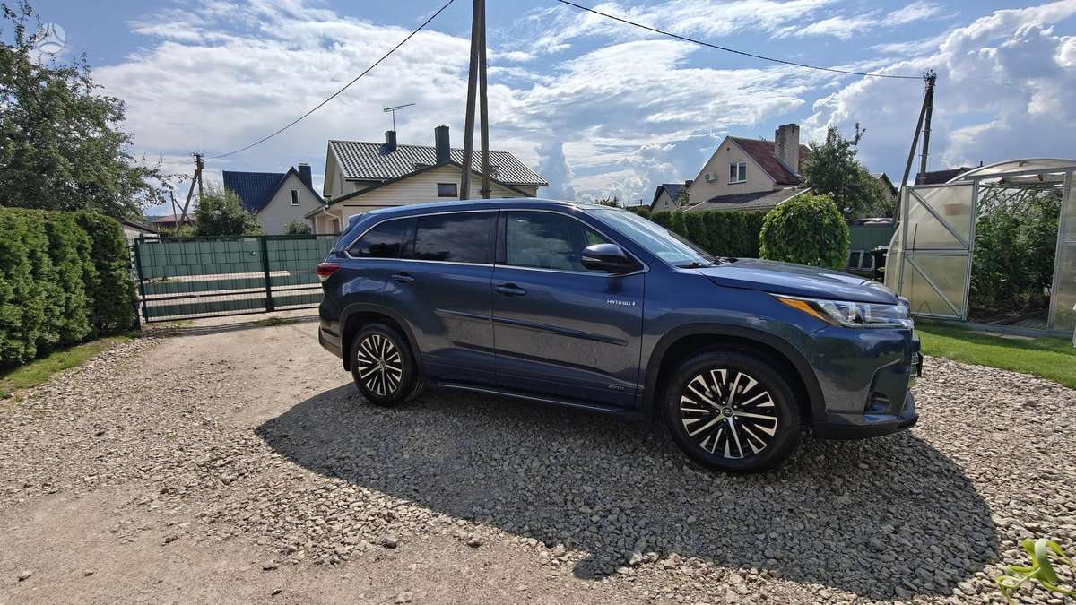 Toyota Highlander - 3