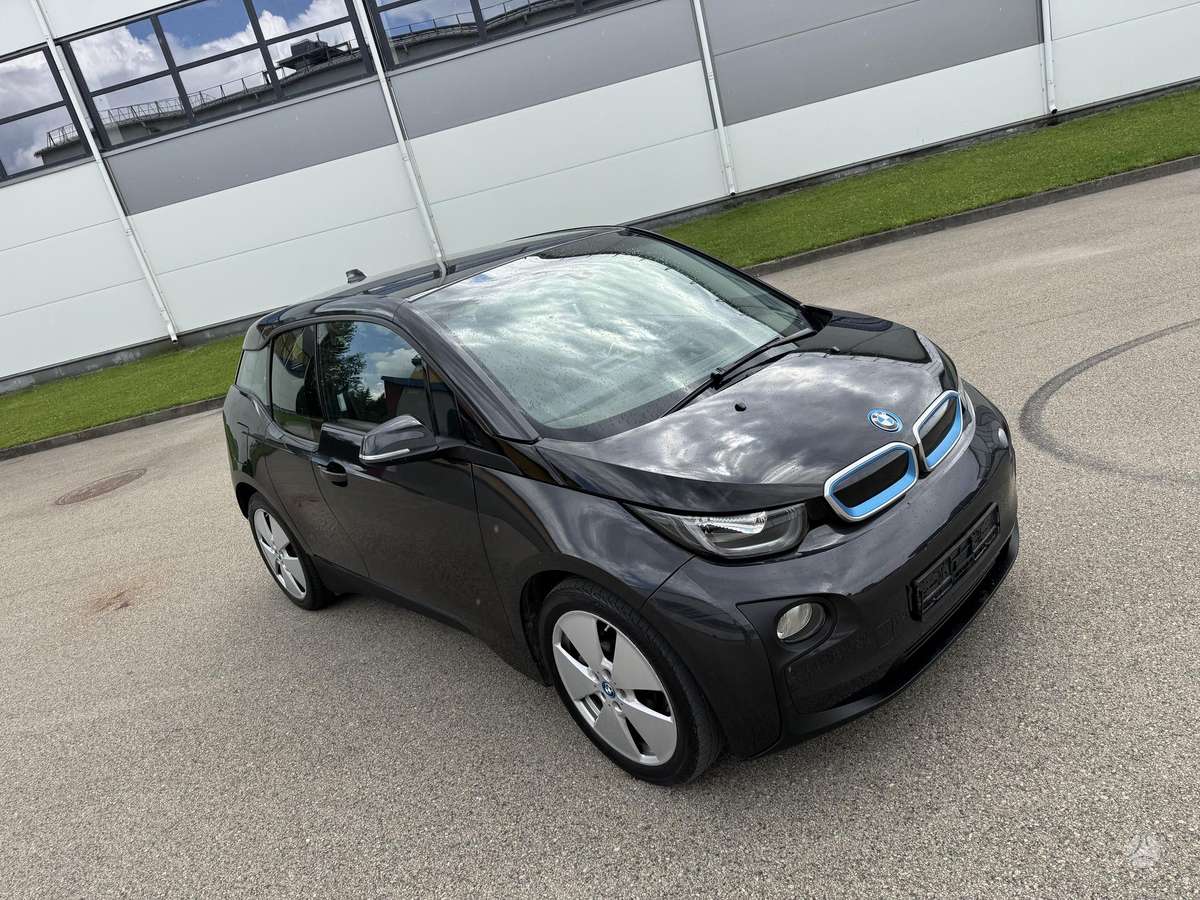 BMW i3, saloon / sedan