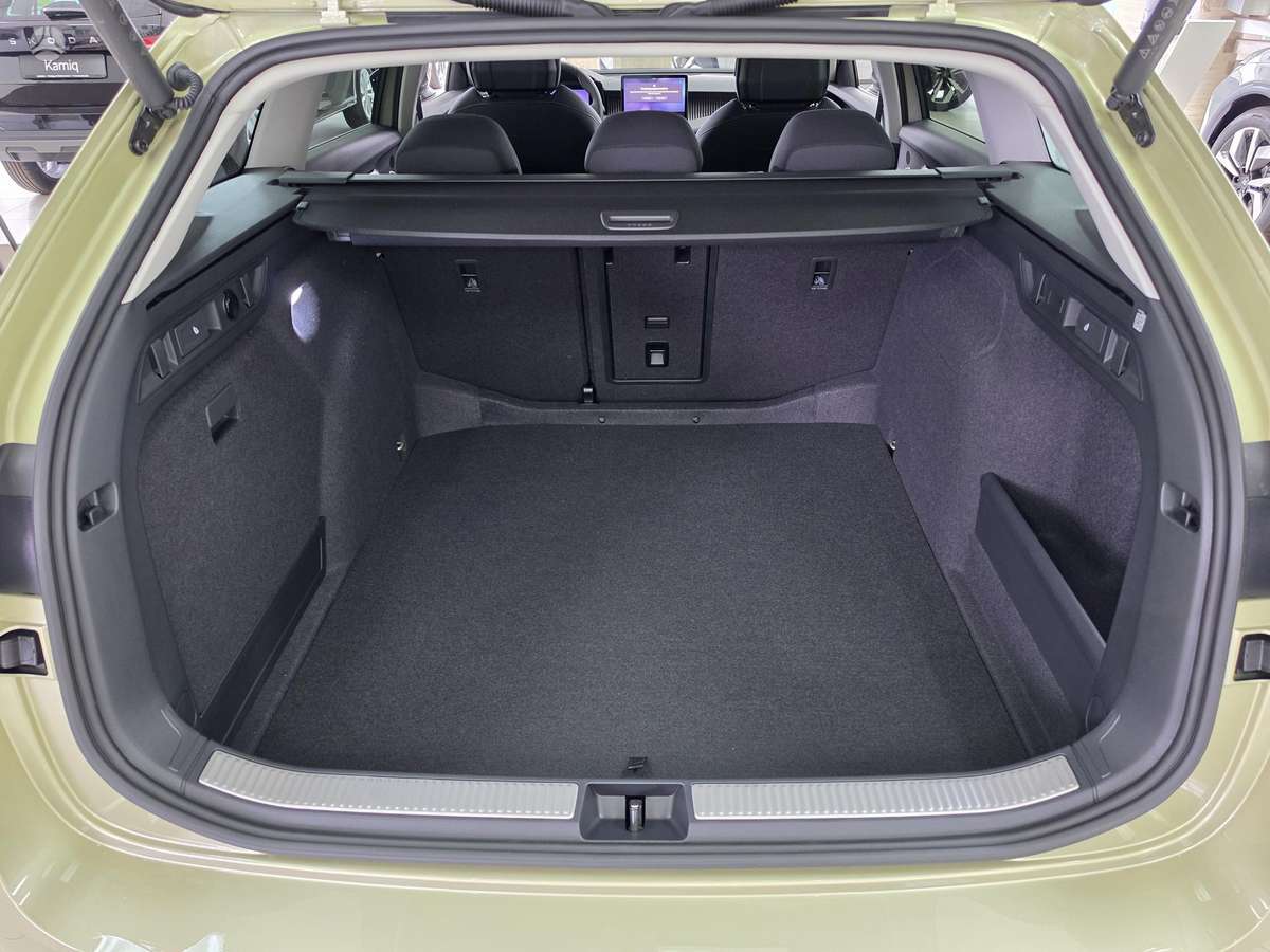 Skoda Superb, 1.5 l., Универсал