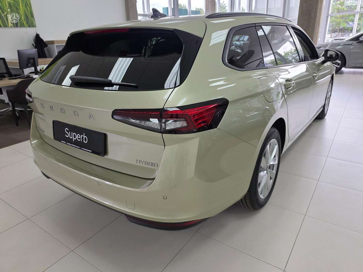 Skoda Superb, 1.5 l., Универсал