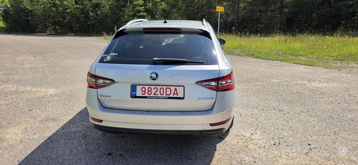 Škoda Superb - 4