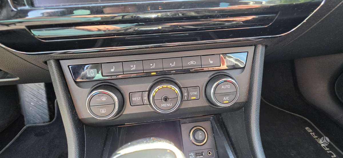 Skoda Superb, 2.0 l., Универсал