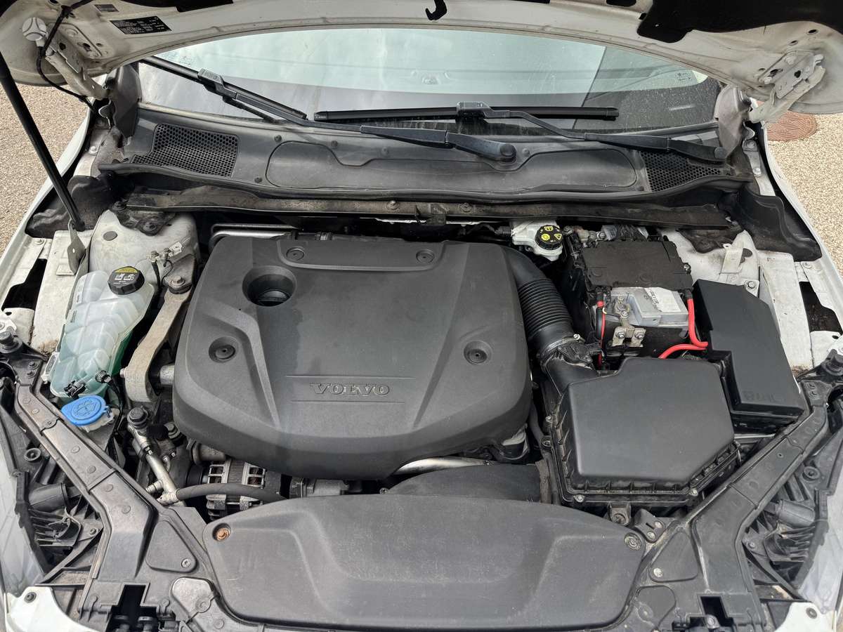 Volvo V40, 2.0 l., hatchback