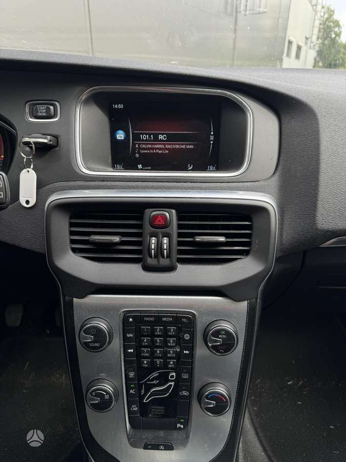 Volvo V40, 2.0 l., Хэтчбек