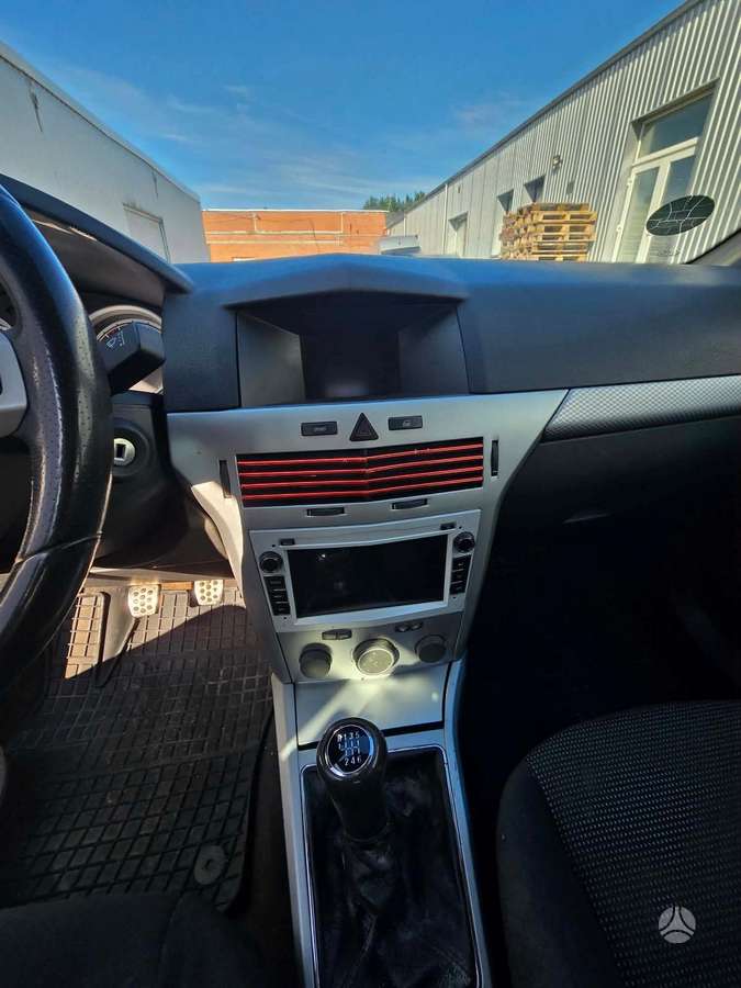 Opel Astra, 1.9 l., hatchback