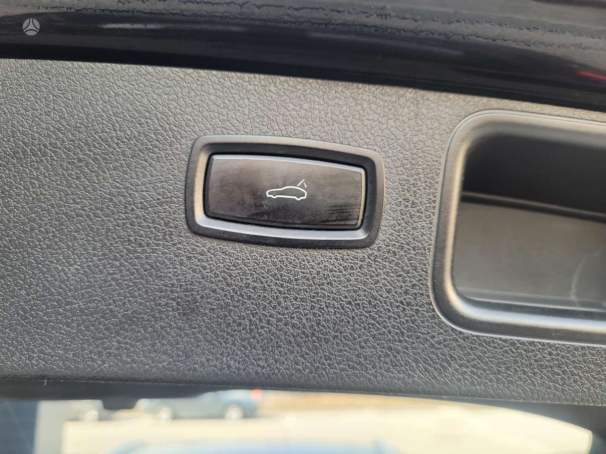 Porsche Macan - 8