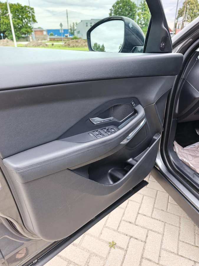 Jaguar E-Pace, 2.0 l., Внедорожник / Кроссовер
