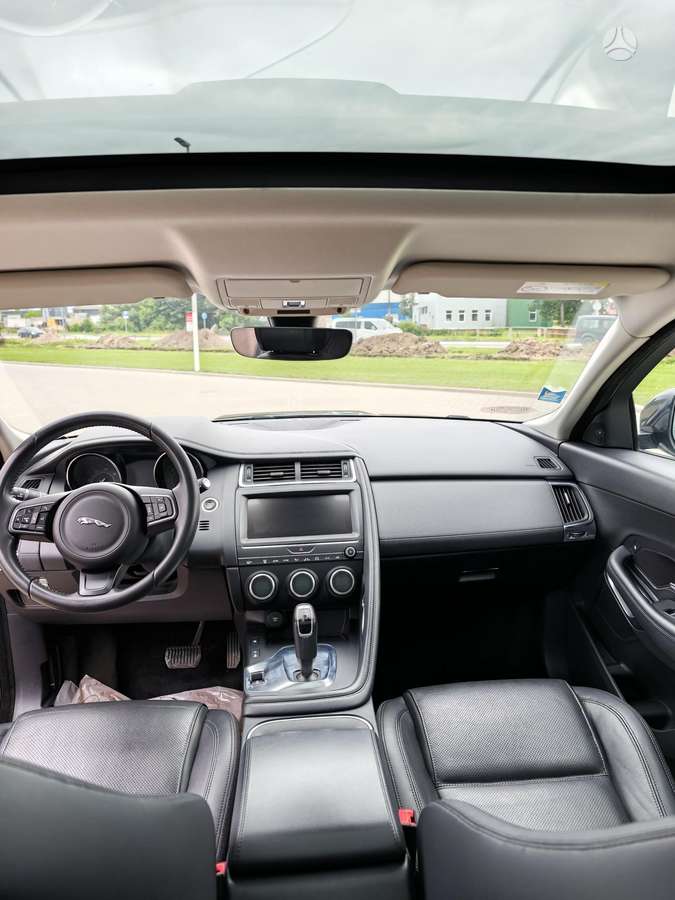 Jaguar E-Pace, 2.0 l., off-road / crossover