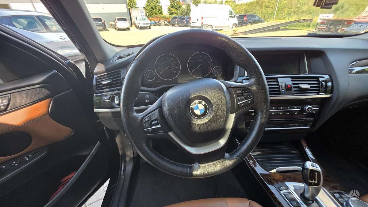 BMW X3, 2.0 l., off-road / crossover