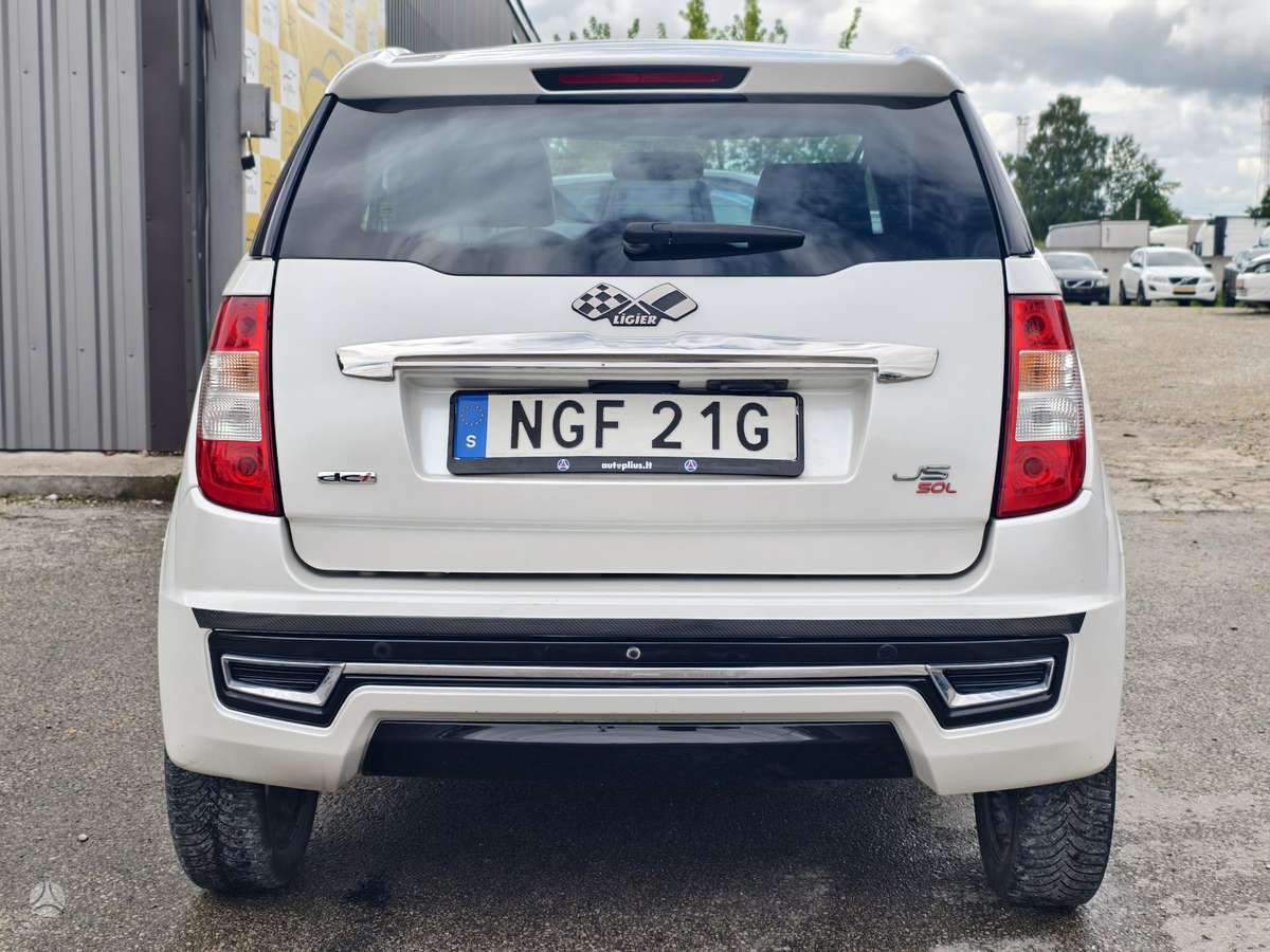 Ligier JS50, hatchback