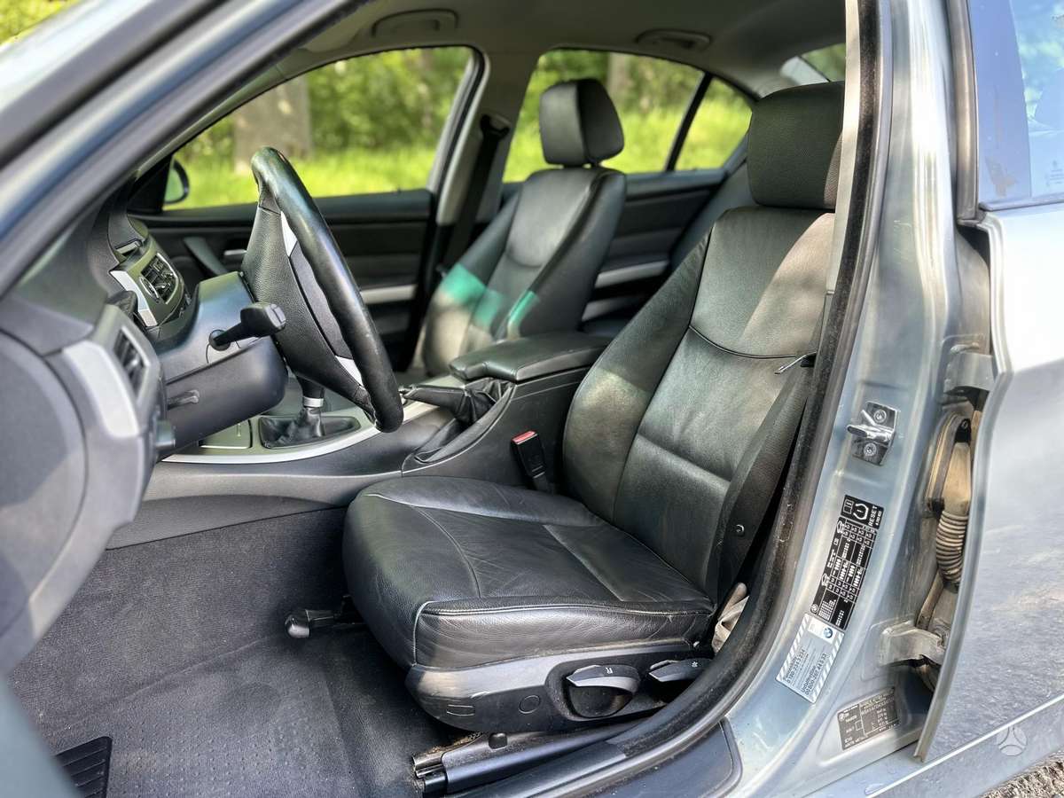 BMW 320, 2.0 l., Седан