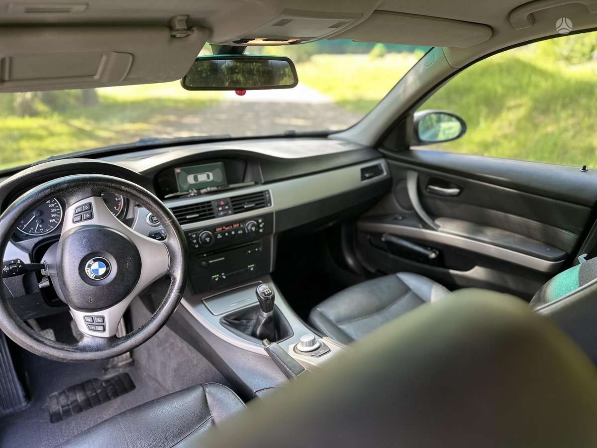 BMW 320, 2.0 l., Седан