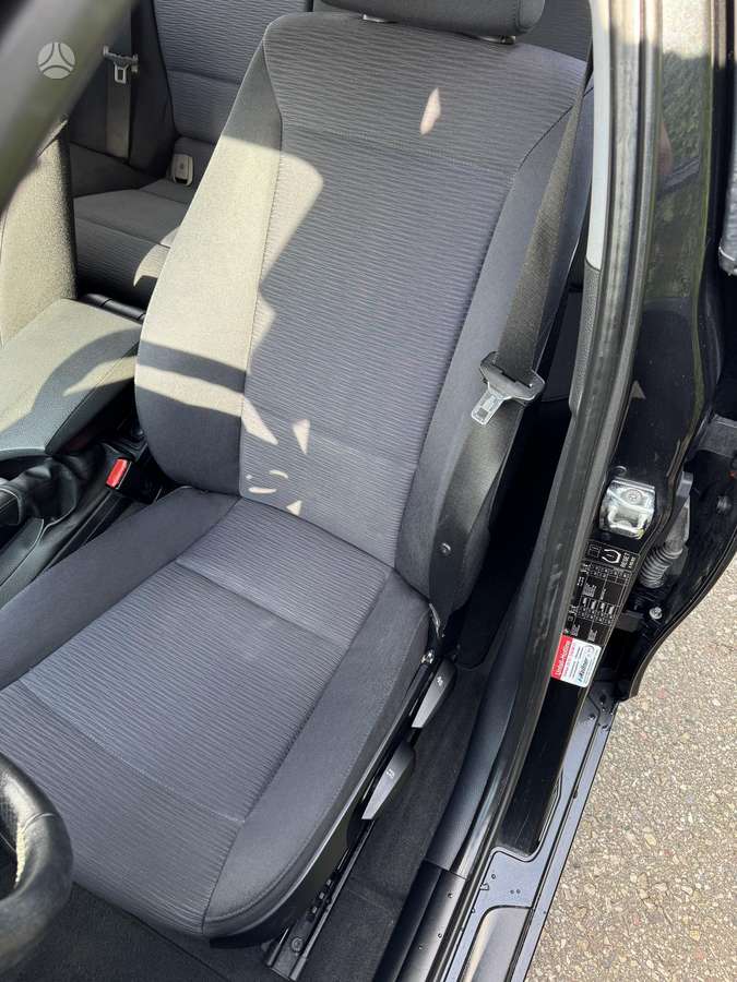 BMW 116, 1.6 l., Хэтчбек