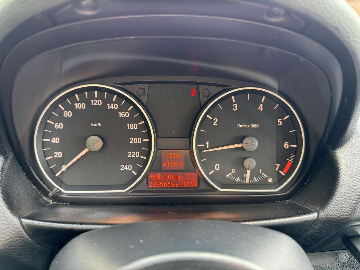 BMW 116, 1.6 l., Хэтчбек