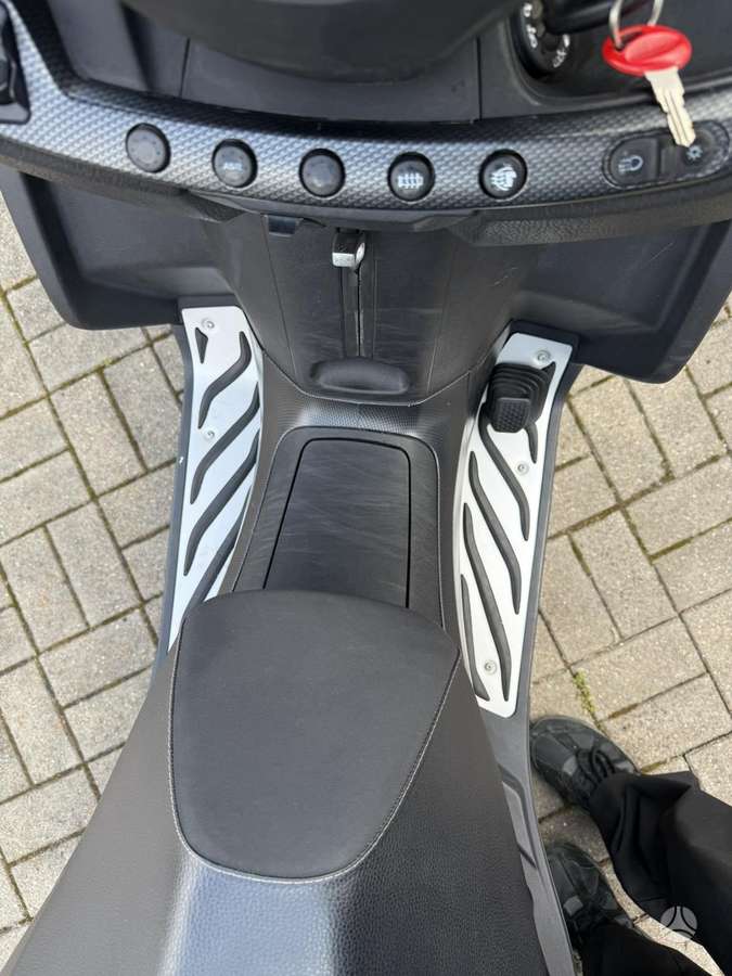 Piaggio MP3 493cc, трициклы
