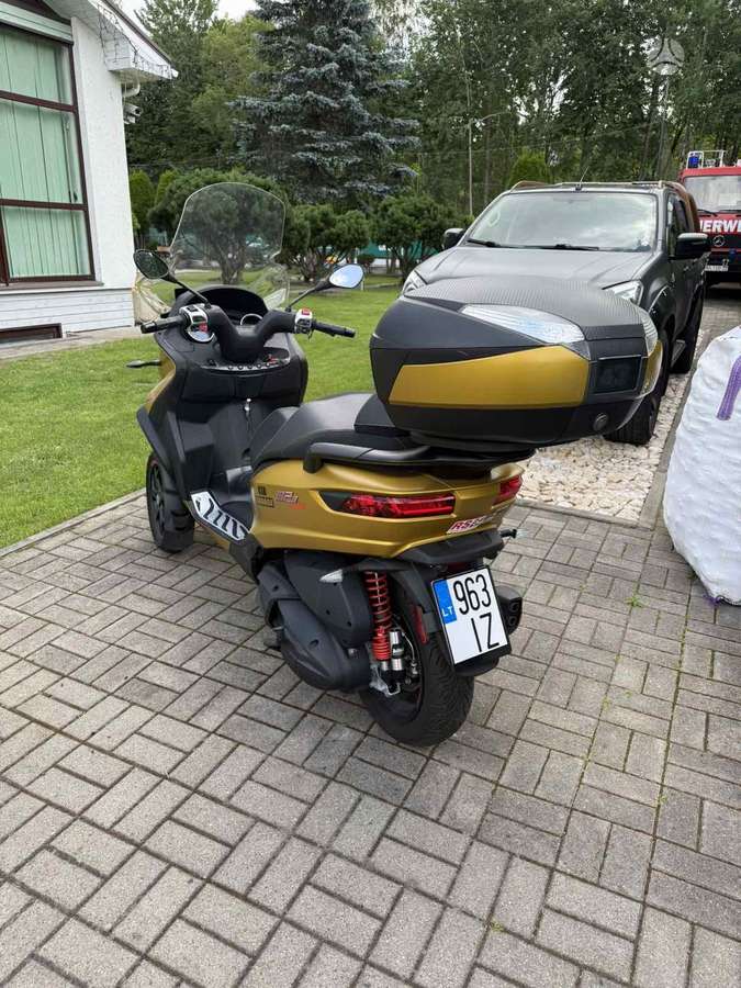 Piaggio MP3 493cc, трициклы