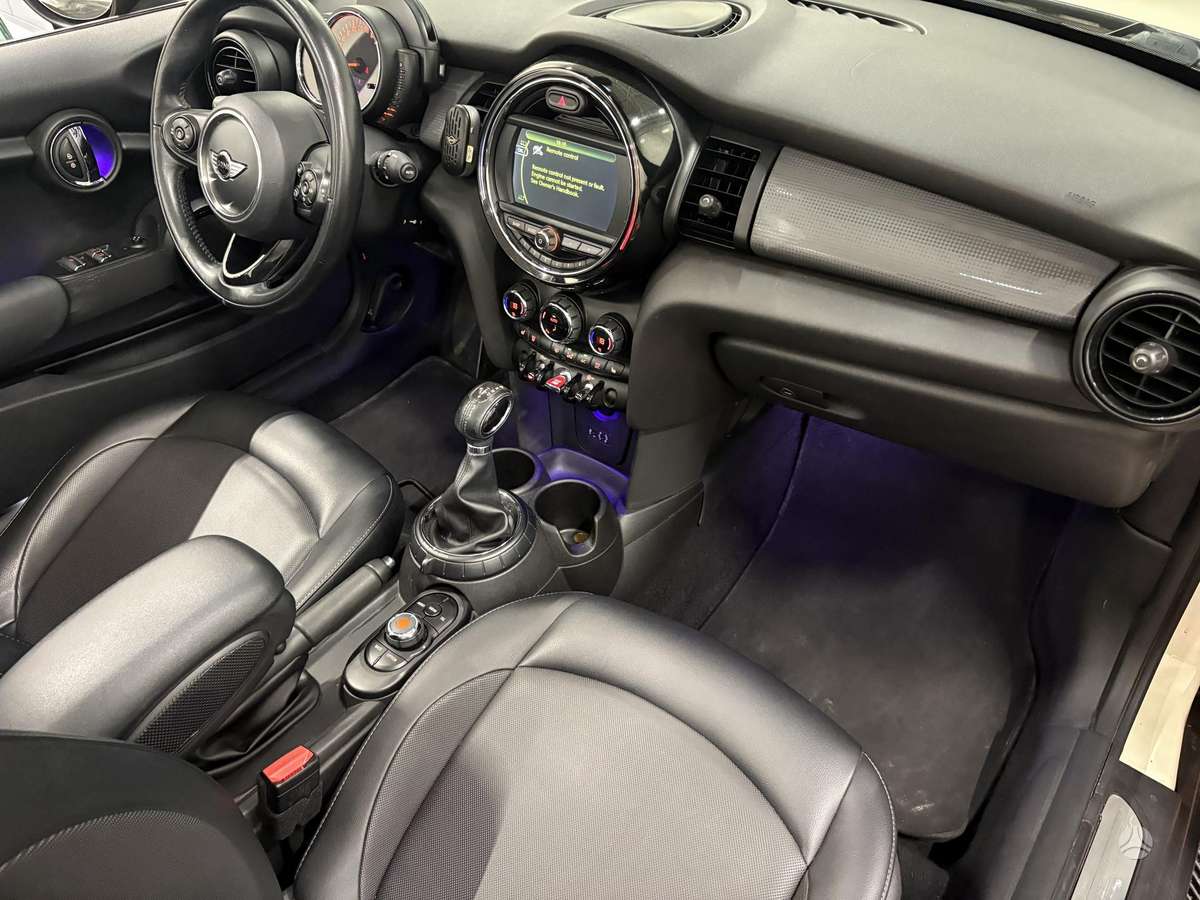 Mini Cooper, 1.5 l., kabrioletas