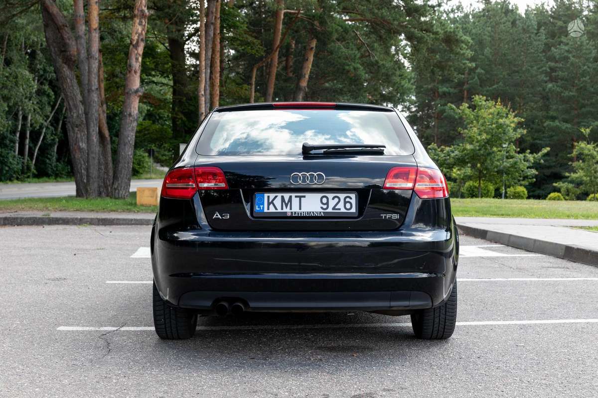 Audi A3, 1.8 l., Хэтчбек