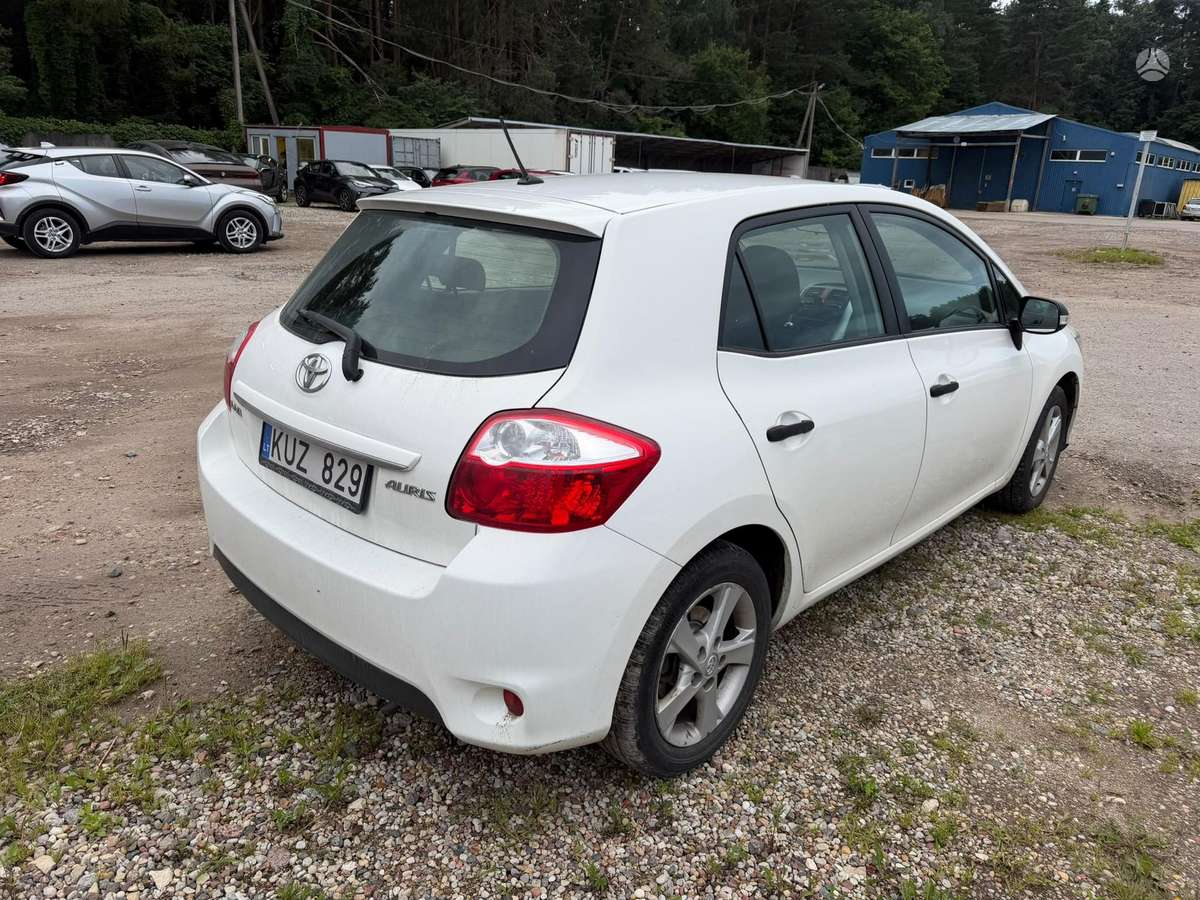 Toyota Auris, 1.3 l., hatchback