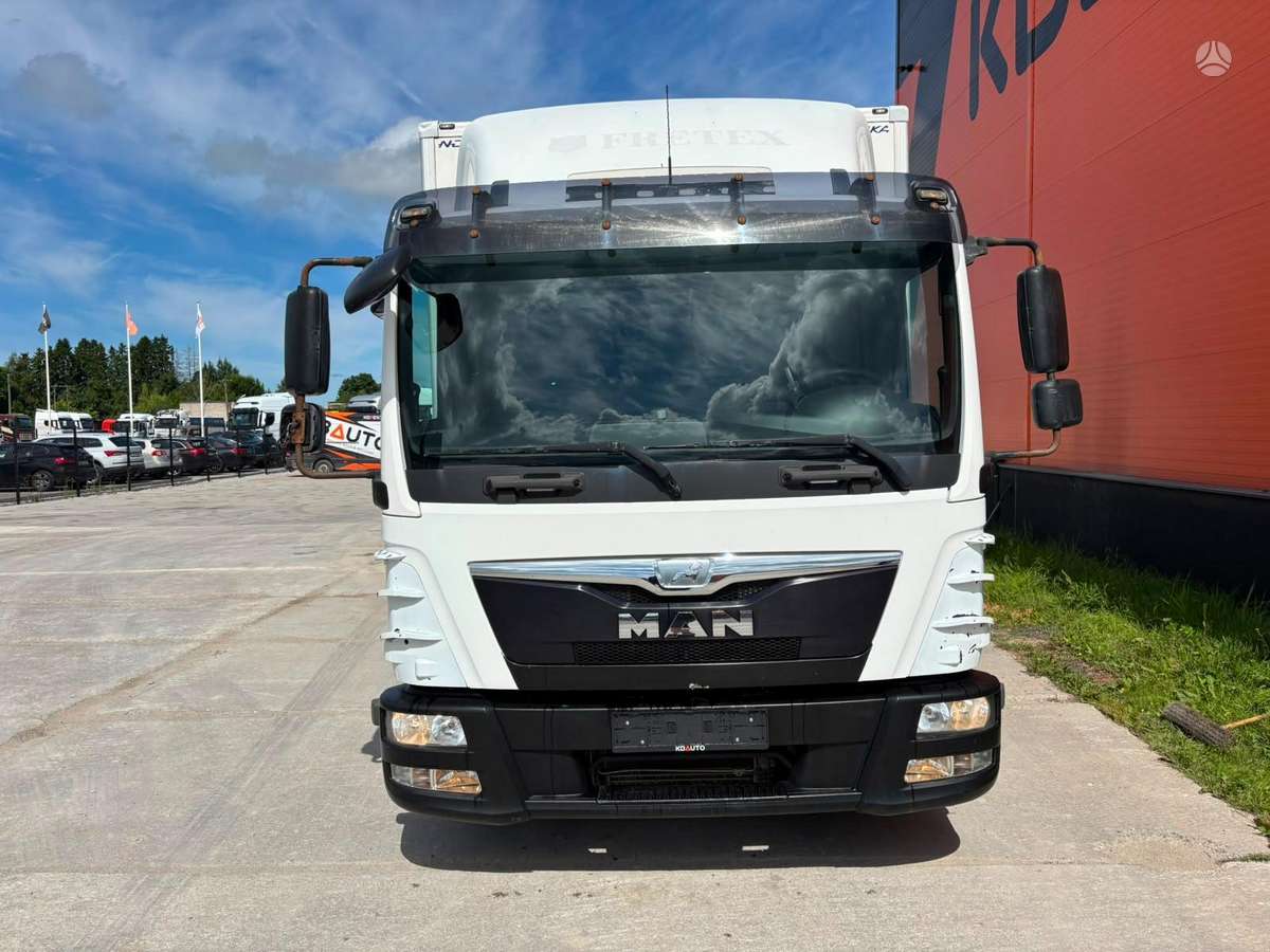 MAN TGL 8.220 4x2, box trucks / box vans