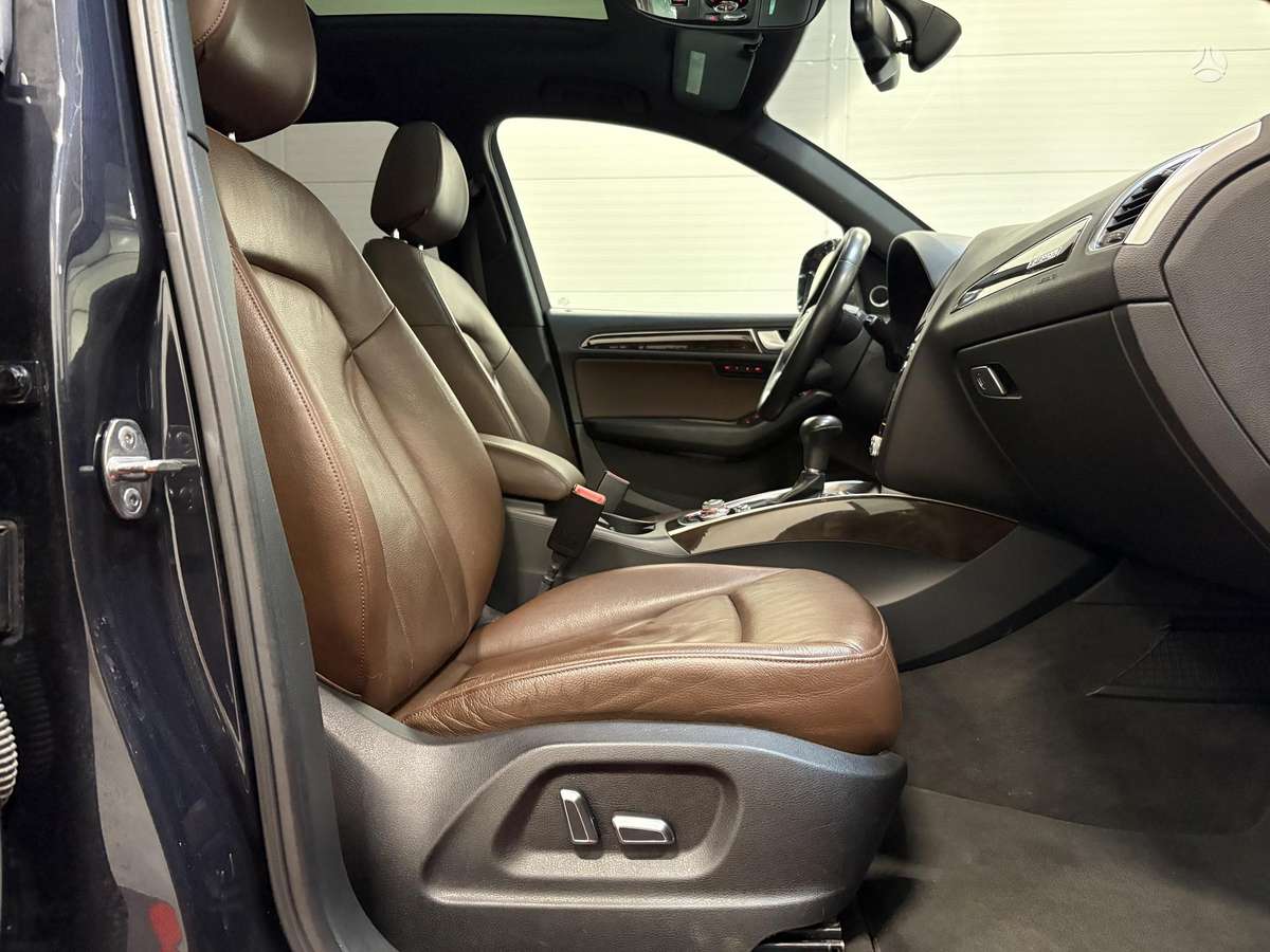 Audi Q5, 3.0 l., off-road / crossover