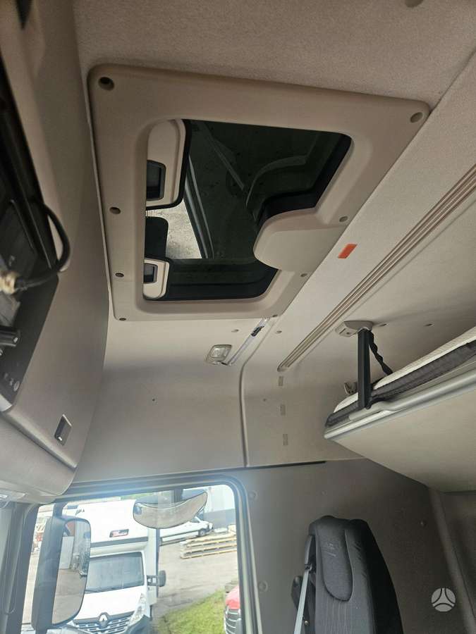 DAF XF480, 2 guļamvietas