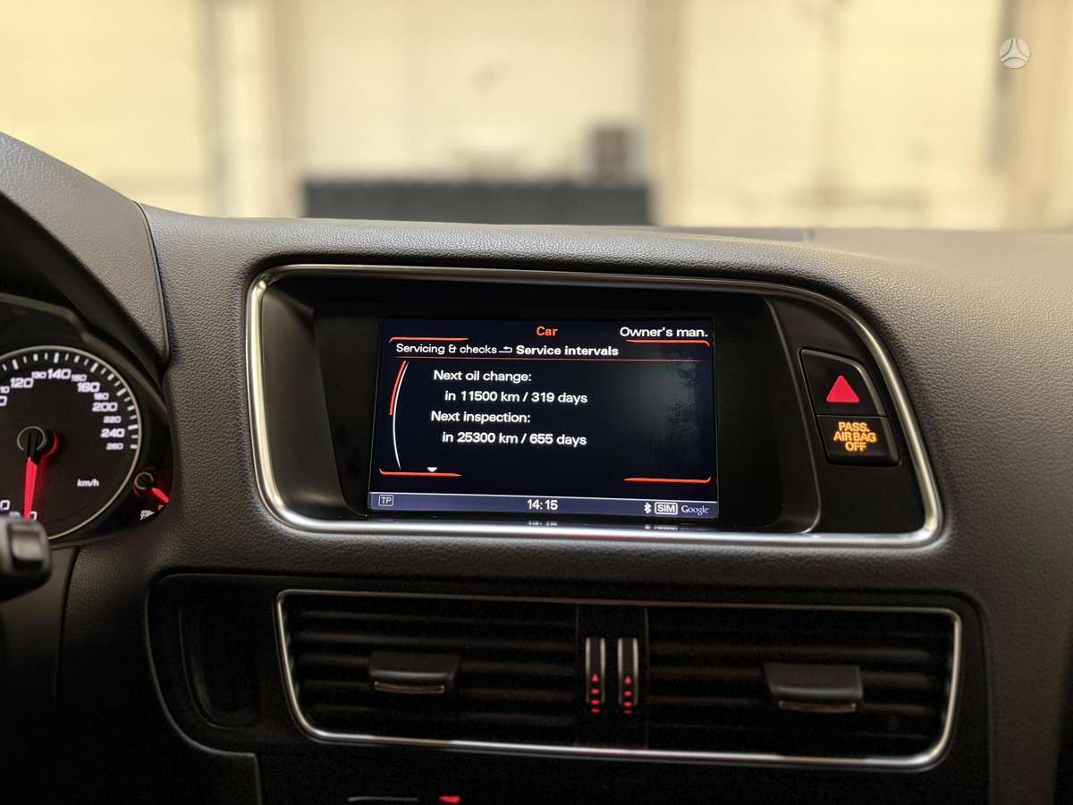 Audi Q5, 3.0 l., off-road / crossover