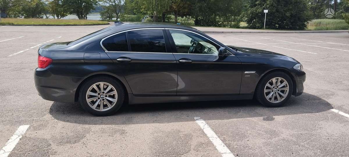 BMW 525, 2.0 l., Седан