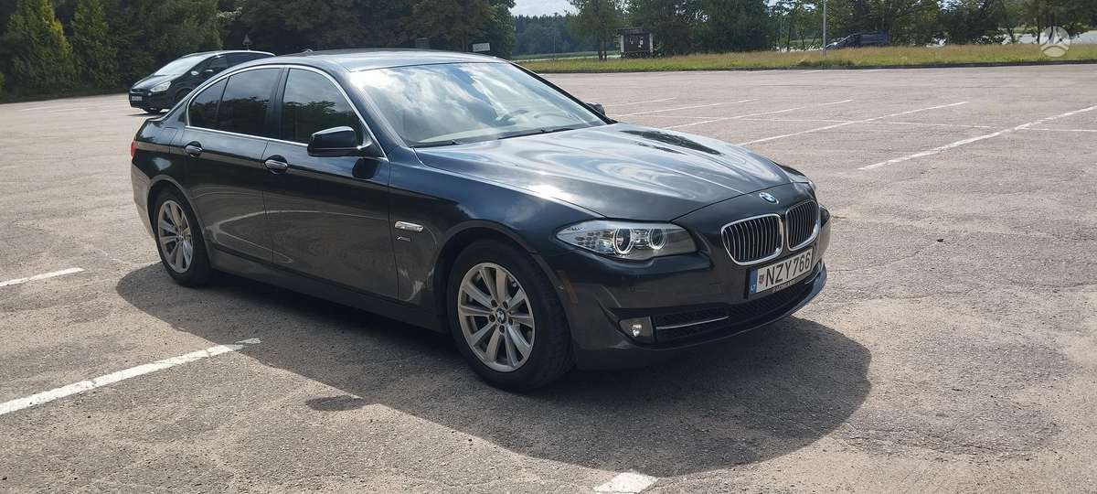 BMW 525, 2.0 l., Седан
