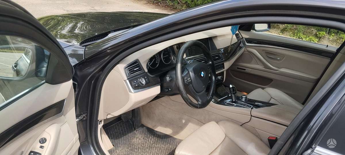 BMW 525, 2.0 l., Седан