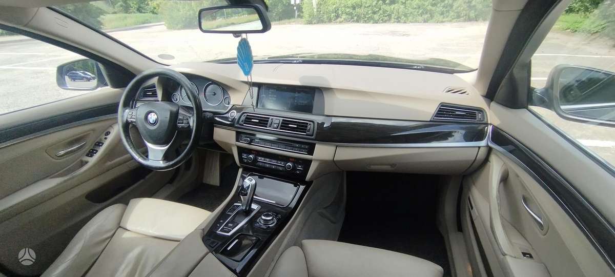 BMW 525, 2.0 l., Седан