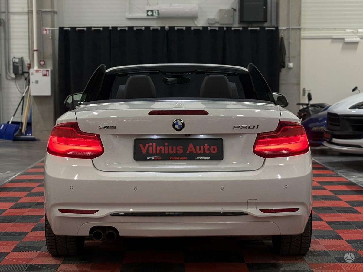 BMW 230, 2.0 l., convertible